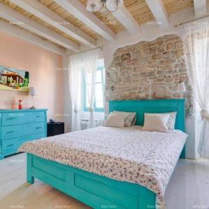 Prodaja- obiteljski hotel u srcu stare jezgre ribarskog grada, Fažana! 100 m od mora!