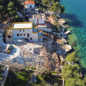 Prodaja, Okrug Donji, villa u izgradnji, 1.red do mora