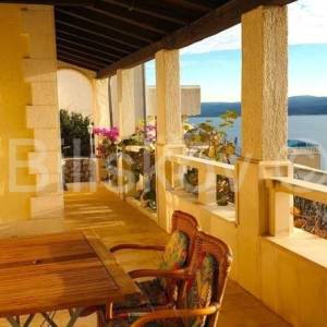 Prodaja, Omiš-Čeline, predivna kuća s pogledom na more