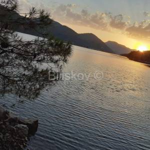 Prodaja, poljoprivredno zemljište prvi red uz more