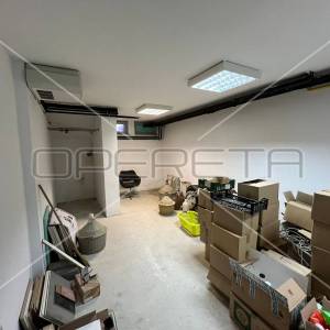 Prodaja, Poslovna zgrada, Centar, Ulica Antuna Štera, 907m2