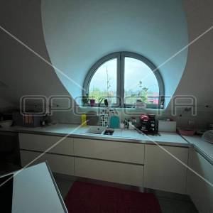 Prodaja, Poslovna zgrada, Centar, Ulica Antuna Štera, 907m2