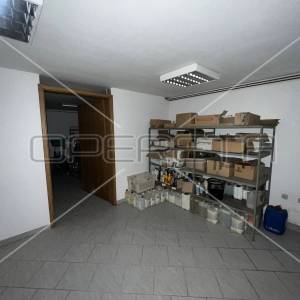 Prodaja, Poslovna zgrada, Centar, Ulica Antuna Štera, 907m2