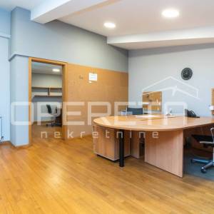 Prodaja, Poslovna zgrada, Centar, Nova Ves 45/2, 221m2