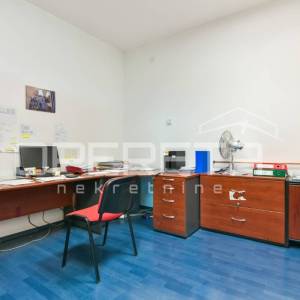Prodaja, Poslovna zgrada, Karlovac okolica, Lug 74, 700m2