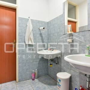 Prodaja, Poslovna zgrada, Karlovac okolica, Lug 74, 700m2