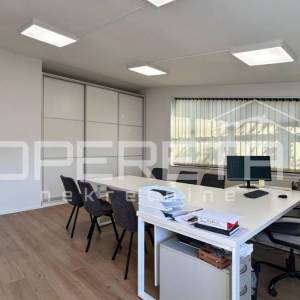 Prodaja, Poslovna zgrada, Samobor-istok, Ulica grada Wirgesa, 1050m2