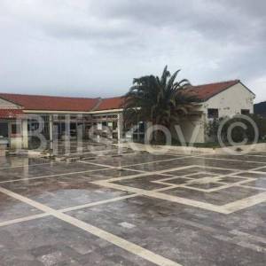 Prodaja Rab poslovni objekt - restoran prvi red do mora