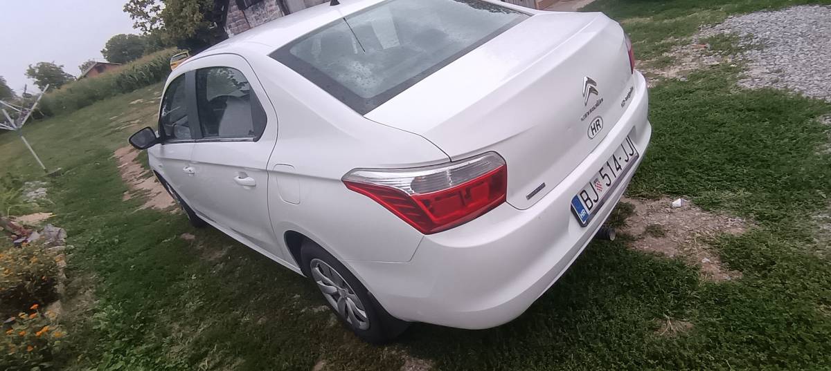 Prodaje se Citroën c elysee 1.6bluehdi.. Redovno servisiran