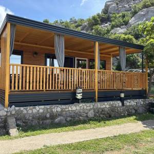 Prodaja, Senj, Volarice,2 prekrasne potpuno opremljene mobilne kućice 