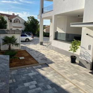 Prodaja, Srima, dvosoban stan + studio apartman, terasa