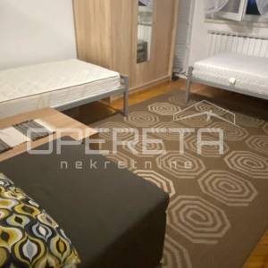 Prodaja, Stan, Centar, Zagrebačka ulica, 2s, 33m2