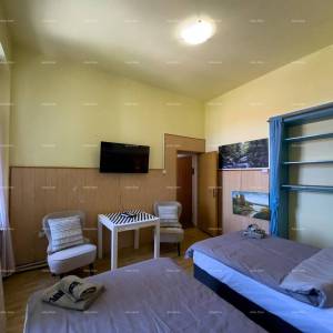 Prodaja stana u centru s 4 stambene jedinice, Pula!