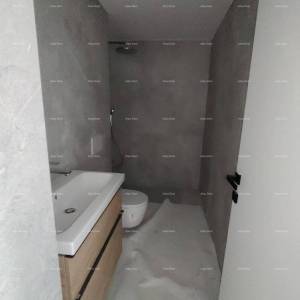 Prodaja stanova u stambeno-poslovnoj zgradi sa pogledom na more, centar Umaga! / S9a