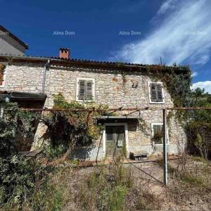 Prodaja stare istarske kuće sa velikom građevinskom parcelom od 1917 M2!!!  Valbandon