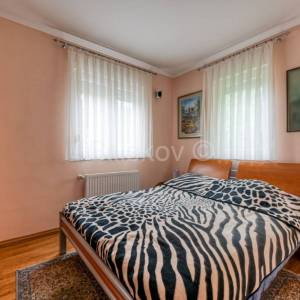 Prodaja, Sveta Nedelja, samostojeća kuća, terasa, vrt 