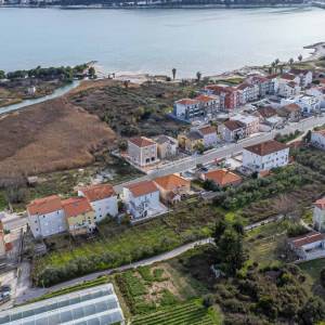 Prodaja, Trogir, građevinsko zemljište s projektom