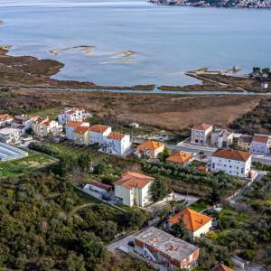 Prodaja, Trogir, građevinsko zemljište s projektom
