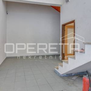Prodaja, Ulični lokal, Zaprešić-Centar, Drage Švajcara, 211m2
