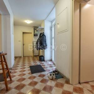 Prodaja, Zagreb, Centar, 3-soban stan, tramvaj zona