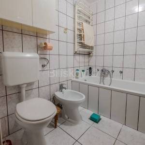 Prodaja, Zagreb, Rudeš, obiteljska kuća s tri apartmana, parking