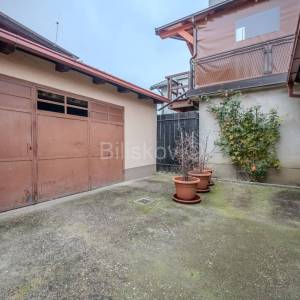 Prodaja, Zagreb, Rudeš, obiteljska kuća s tri apartmana, parking