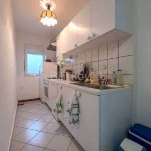 Prodaja, Zagreb, Rudeš, obiteljska kuća s tri apartmana, parking