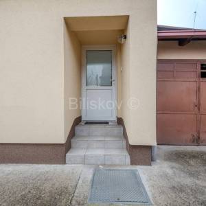 Prodaja, Zagreb, Rudeš, obiteljska kuća s tri apartmana, parking
