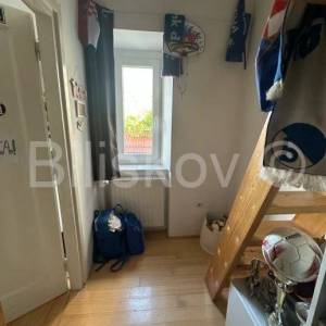 Prodaja, Zagreb, Trešnjevka, prekrasan trosoban stan, balkon