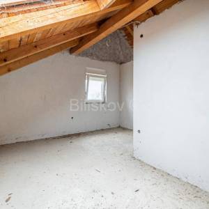 Prodaja,Hrvatski Leskovac,3 troetažna stana,ukupno 334.50 m2, roh bau 