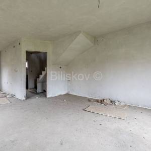 Prodaja,Hrvatski Leskovac,3 troetažna stana,ukupno 334.50 m2, roh bau 