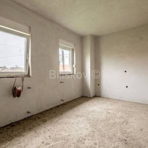 Prodaja,Hrvatski Leskovac,3 troetažna stana,ukupno 334.50 m2, roh bau 