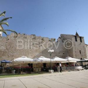 Prodaja,Trogir, palača za investiciju, prvi red do mora