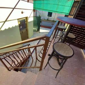 Prodaje se caffe bar pizzerija u Marčani