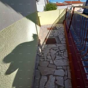 Prodaje se caffe bar pizzerija u Marčani