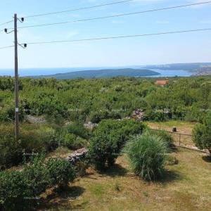 Prodaje se građevinsko zemljište, 4336 m2, okolica Labina
