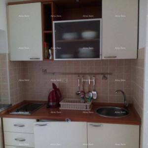 Prodaje se kuća sa 5 apartmana i pogledom na more, Premantura