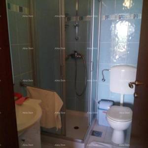 Prodaje se kuća sa 5 apartmana i pogledom na more, Premantura
