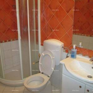 Prodaje se kuća sa 5 apartmana i pogledom na more, Premantura
