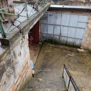 Prodaje se kuća za renovaciju