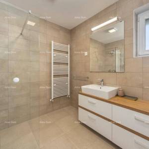 Prodaje se moderna villa sa bazenom, 360 m2, Poreč!