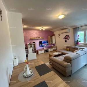 Prodaje se stan – 65 m², Novigrad