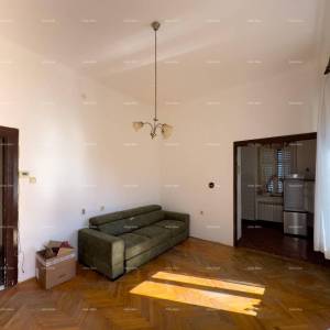 Prodaje se stan, 75 m², Pula – Veruda