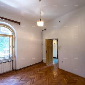 Prodaje se stan, 75 m², Pula – Veruda