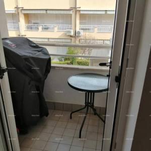 Prodaje se stan s pogledom na more u Zambratiji, Umag