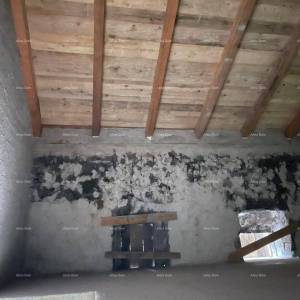 Prodaje se stara kamena kuća u netaknutoj prirodi, Lanišće