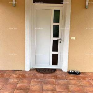 PRODAJE SE VILA S BAZENOM – UMAG