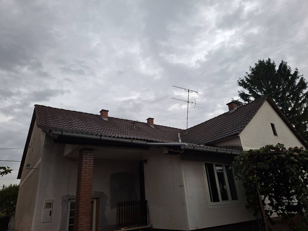 Kuća-Suhopolje