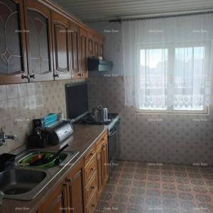 Prodajemo autentičnu staru kamenu kuću u mjestu Stranići, Sveti Lovreč.