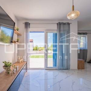 Prostrana moderna vila s bazenom – otok Krk, mir i udobnost na 931 m² zemljišta
